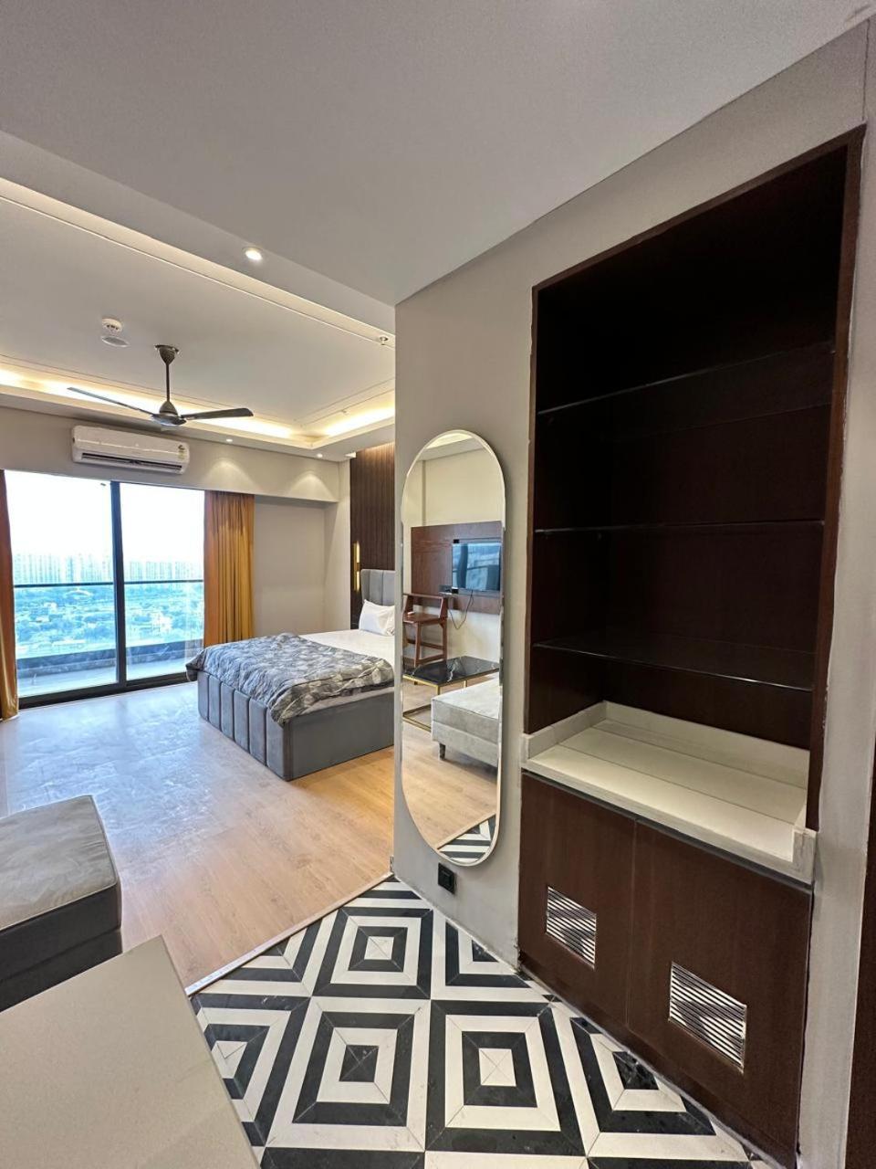 الشقق الفندقية غازي أبادفي  Urban Abodes المظهر الخارجي الصورة