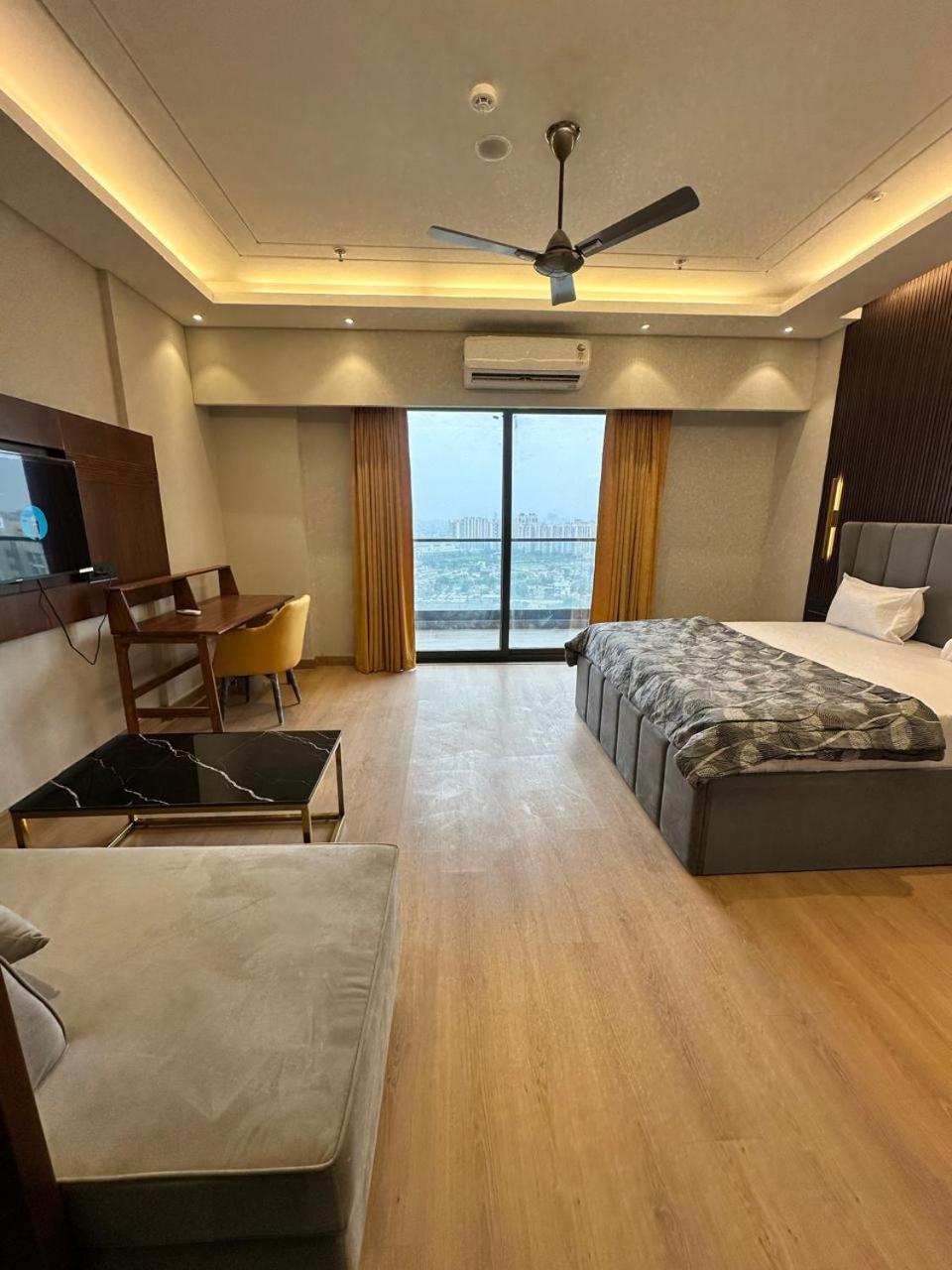 الشقق الفندقية غازي أبادفي  Urban Abodes المظهر الخارجي الصورة