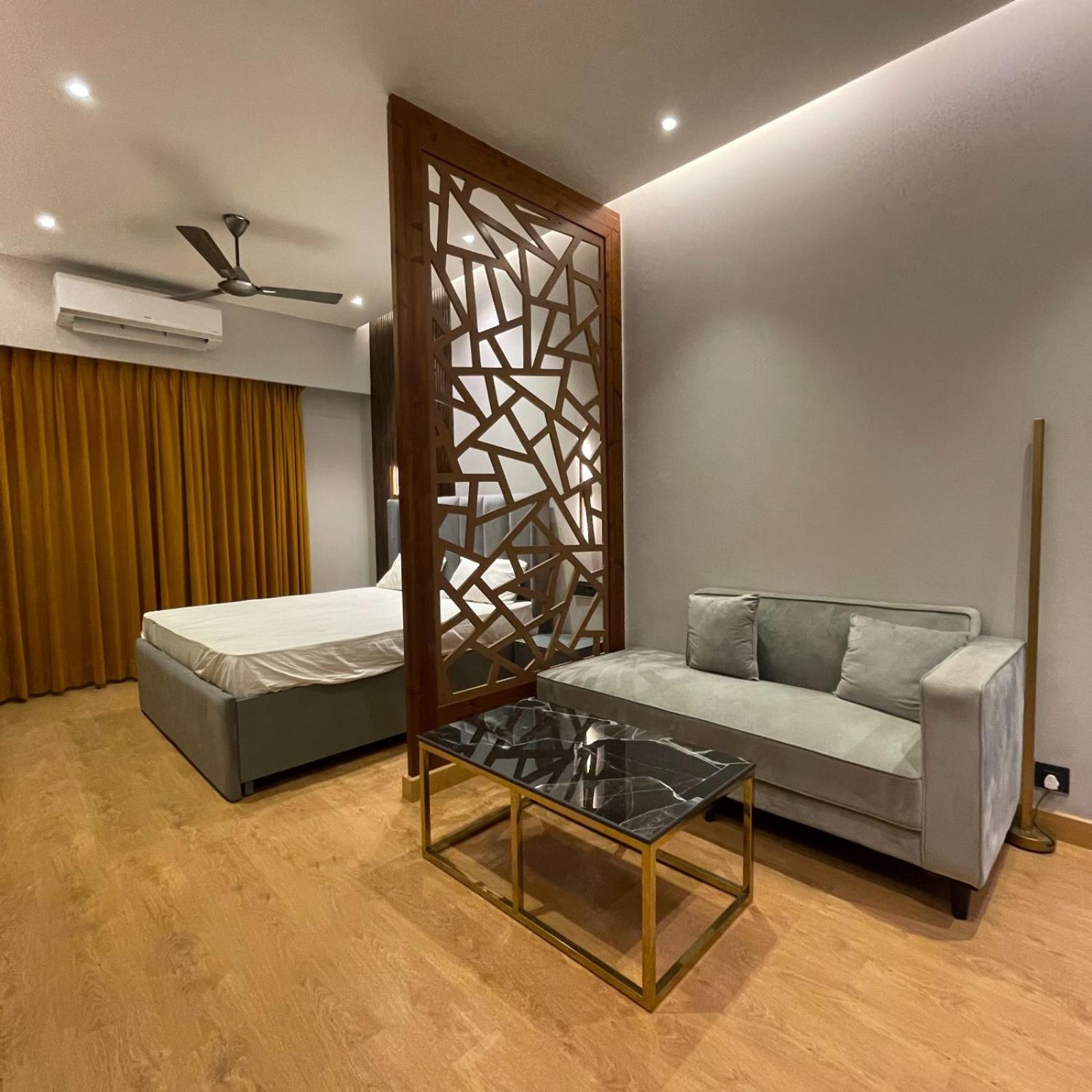 الشقق الفندقية غازي أبادفي  Urban Abodes المظهر الخارجي الصورة